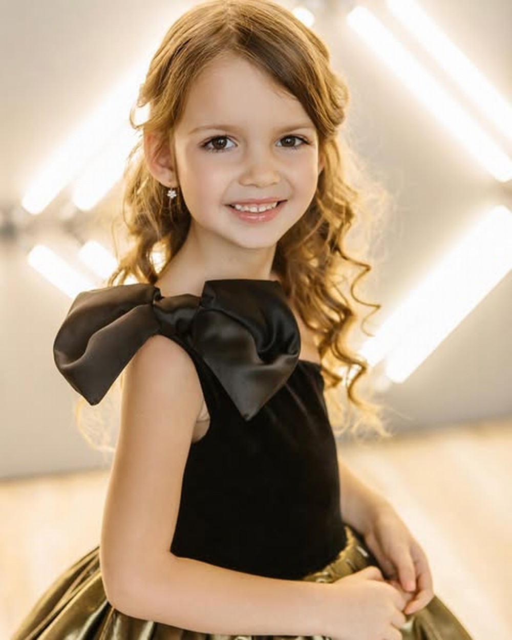 New Black And Gold Satin Flowe - đánh giá và giá Toddler Girl Tulle Party Dress